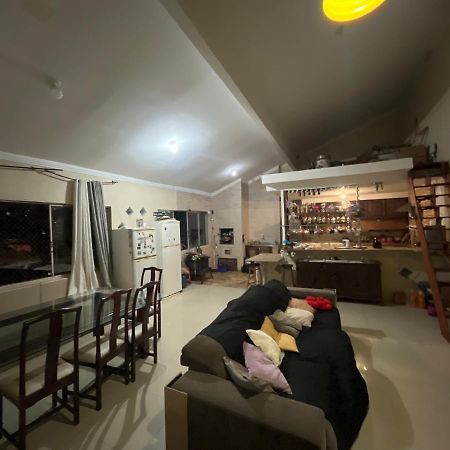 Quarto Hostel Curitiba Bagian luar foto